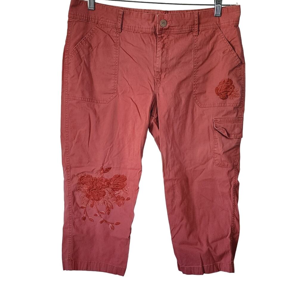 Gloria Vanderbilt Women's Coral Pink Capri Embroidered Floral Pants Size 10